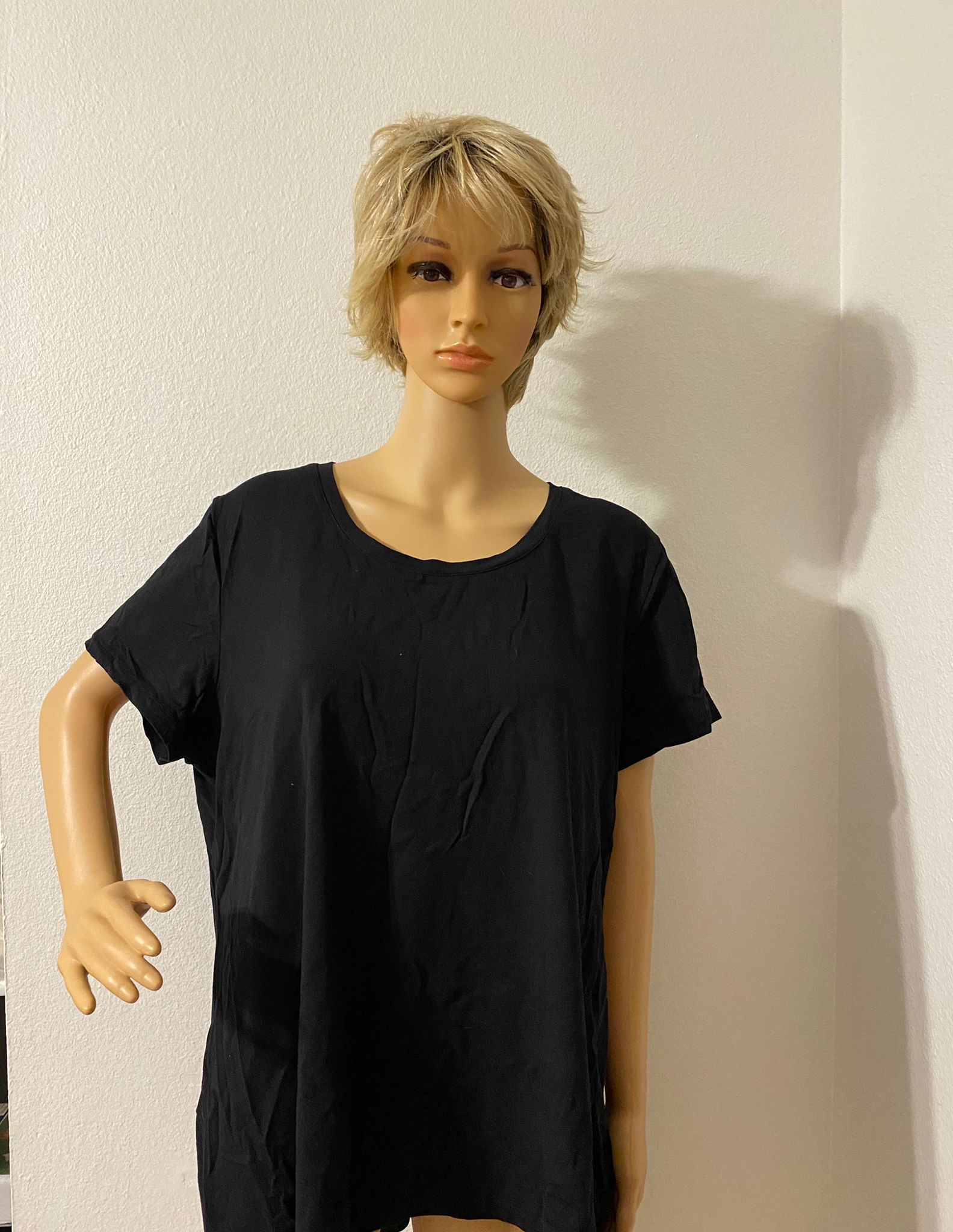 "As Is" Isaac Mizrahi Live! Knit Short- Sleeve Top w/ Curved Back