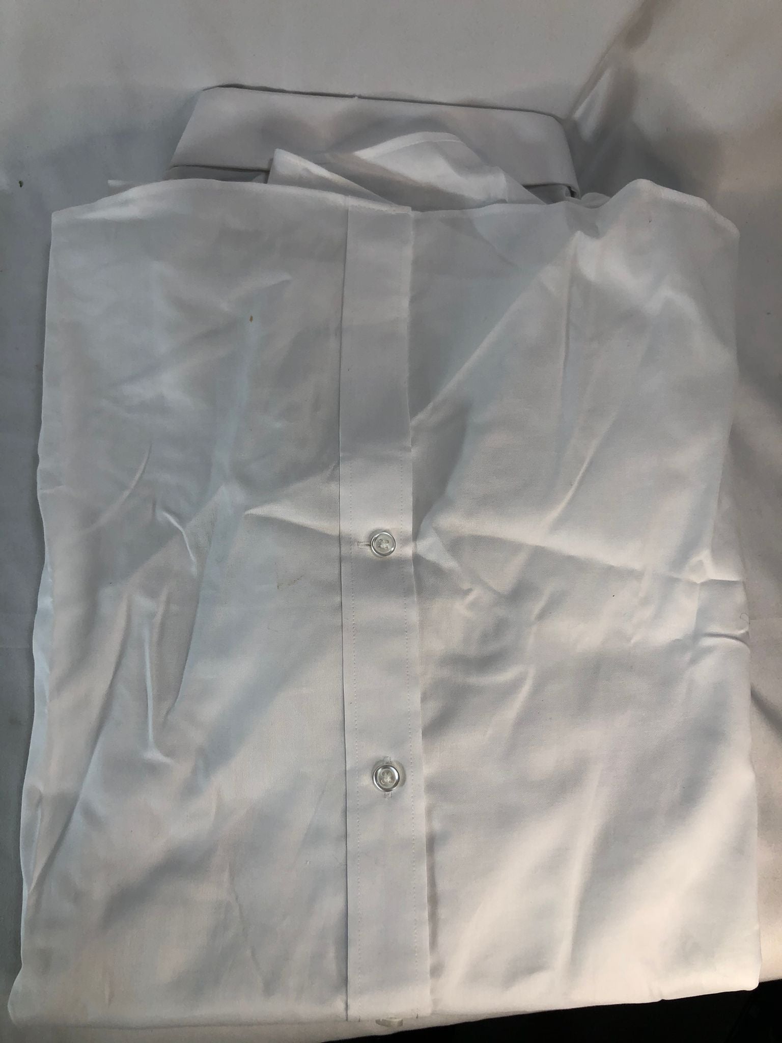 "As is" T.Hilfiger Men's Fused collar Dress shirt!