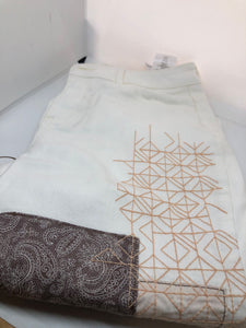 LOGO Lavish by Lori Goldstein Boyfriend Jeans Alabaster White Size 2 Patchwork Embroidery Store Demo