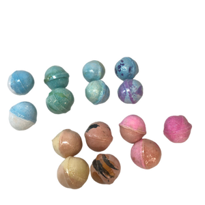 Naturally Vain Assorted (15) Bath Bombs